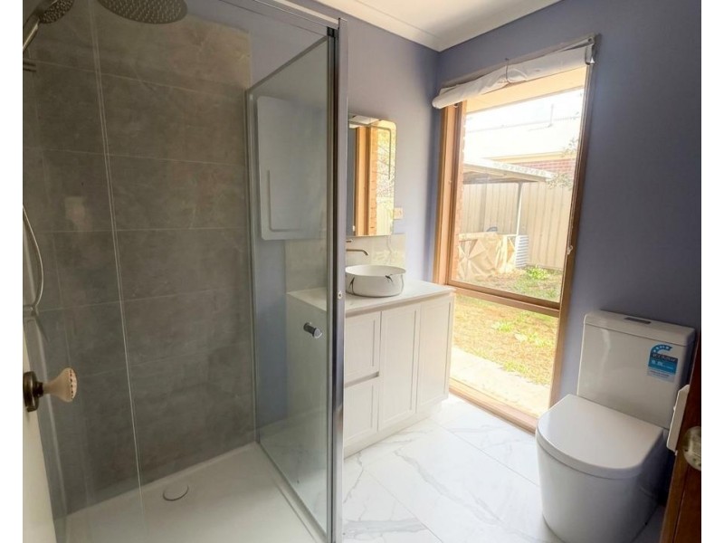 6 Fergus Ct, Sydenham VIC 3037