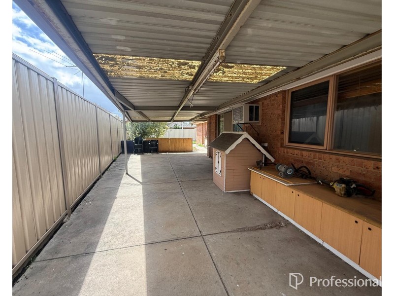 6 Fergus Ct, Sydenham VIC 3037