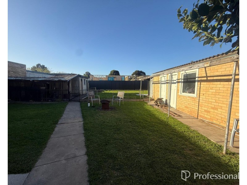16 Barwon Avenue, Sunshine North VIC 3020