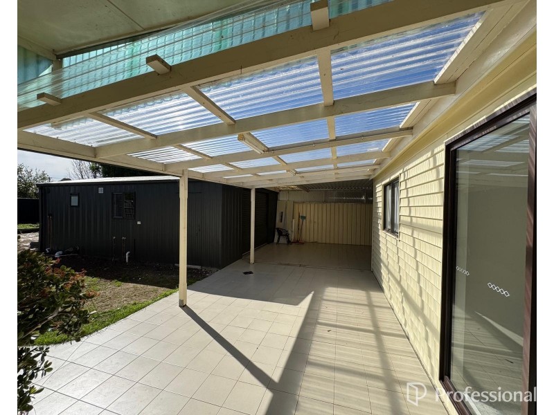 29 View St, St Albans VIC 3021