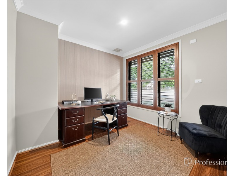 20 Morton Boulevard, Taylors Hill VIC 3037