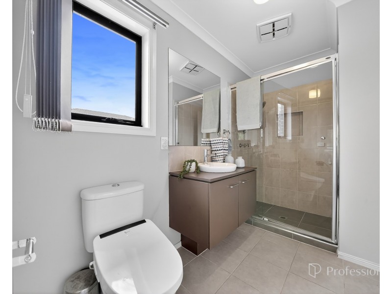 20 Morton Boulevard, Taylors Hill VIC 3037