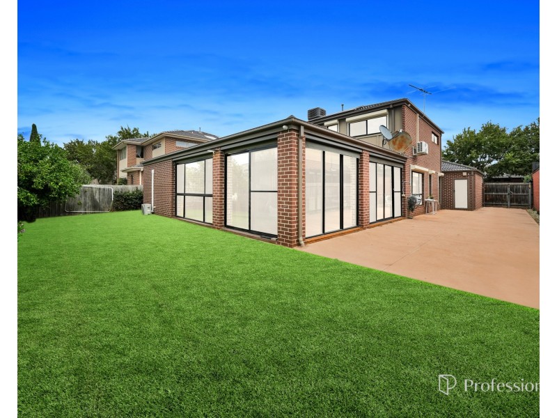 20 Morton Boulevard, Taylors Hill VIC 3037