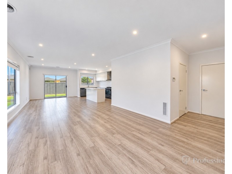 16 Corvo Drive, Truganina VIC 3029