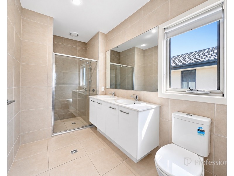 16 Corvo Drive, Truganina VIC 3029