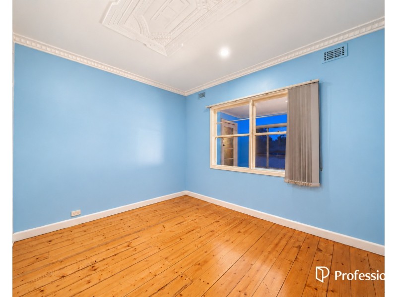 8 Ross Street, St Albans VIC 3021
