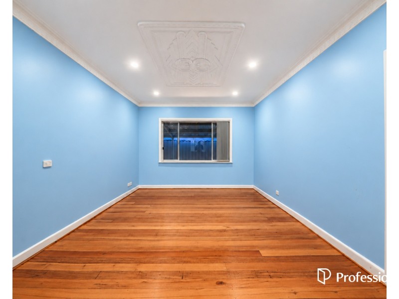 8 Ross Street, St Albans VIC 3021