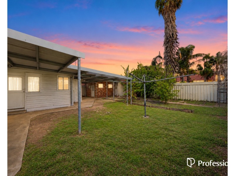 8 Ross Street, St Albans VIC 3021