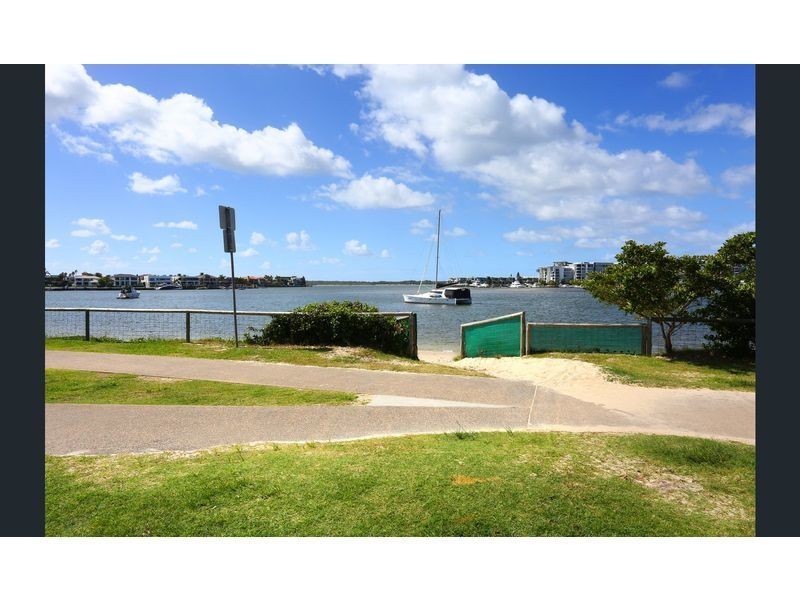 Unit 4/8 Nankeen Ave, Paradise Point QLD 4216