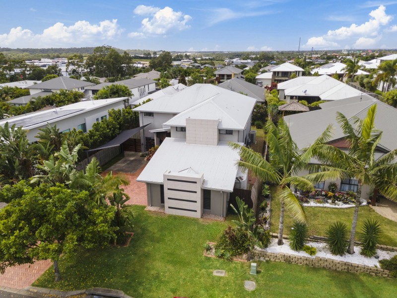 8 Cabriolet Ct, Upper Coomera QLD 4209