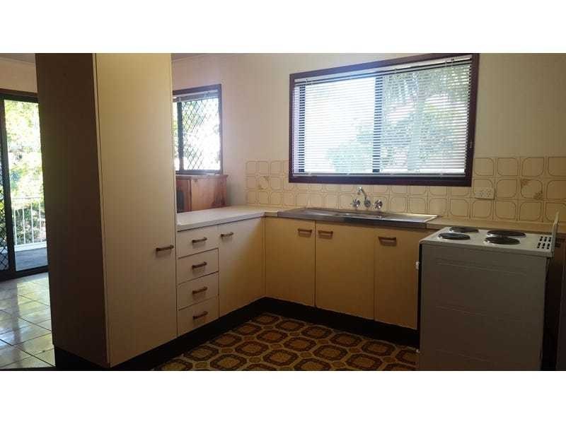 Unit 9/29 Ahern St, Labrador QLD 4215