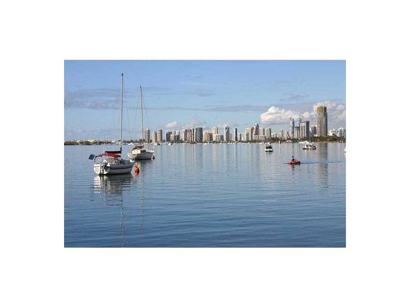 Unit 9/29 Ahern St, Labrador QLD 4215