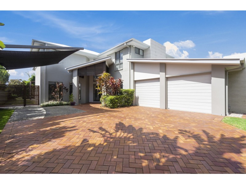 8 Cabriolet Ct, Upper Coomera QLD 4209