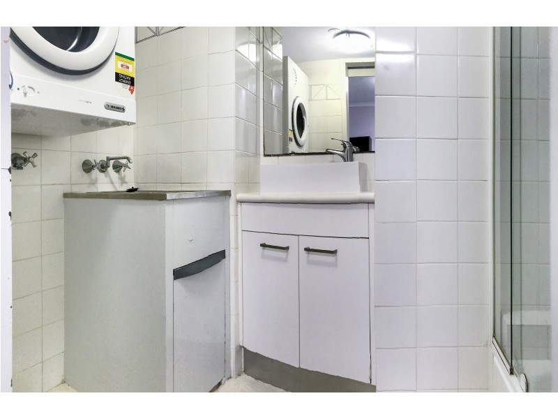 Unit 6/3355 Surfers Paradise Bvd, Surfers Paradise QLD 4217