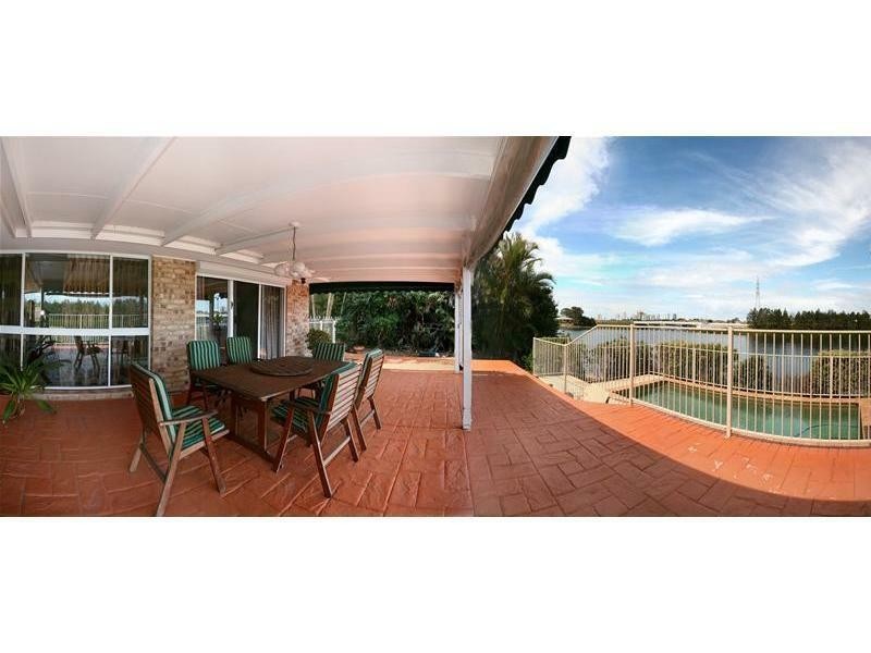 166 Port Jackson Blvd, Clear Island Waters QLD 4226