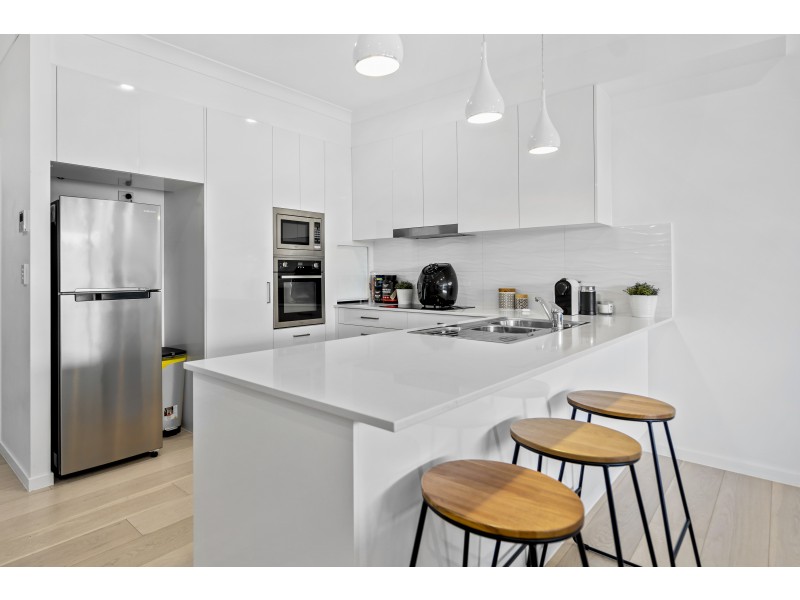 4/9 Bottle Brush Circuit, Coomera QLD 4209