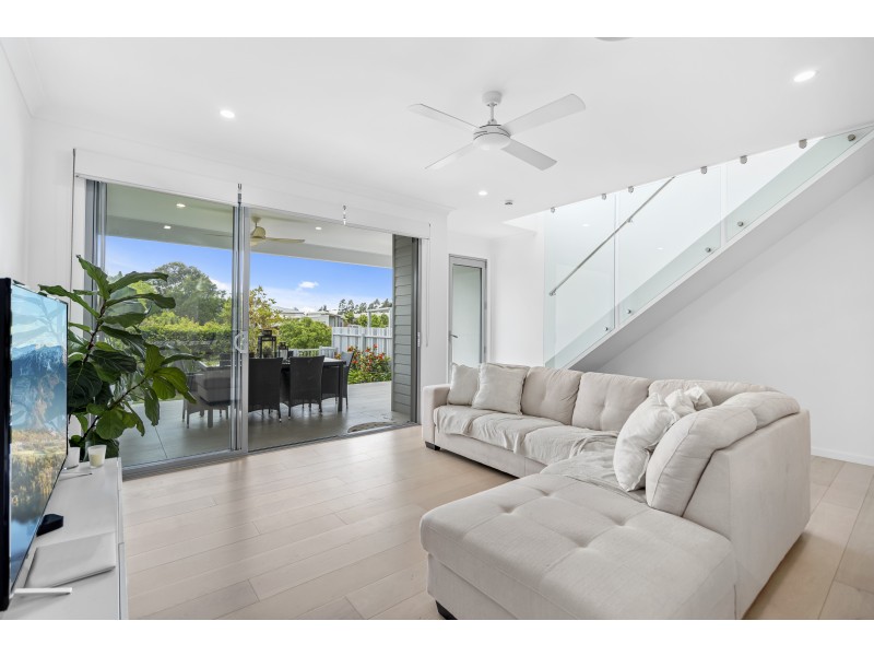 4/9 Bottle Brush Circuit, Coomera QLD 4209