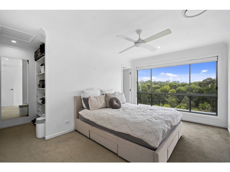 4/9 Bottle Brush Circuit, Coomera QLD 4209