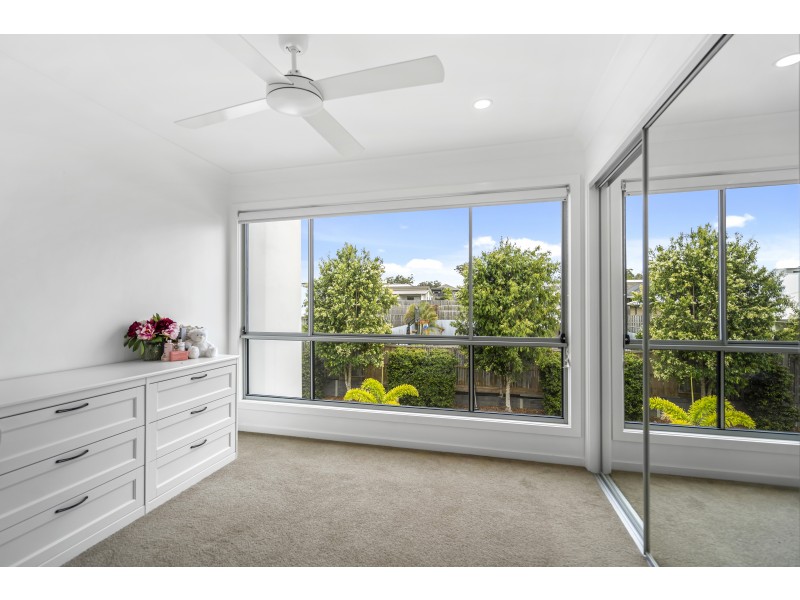 4/9 Bottle Brush Circuit, Coomera QLD 4209