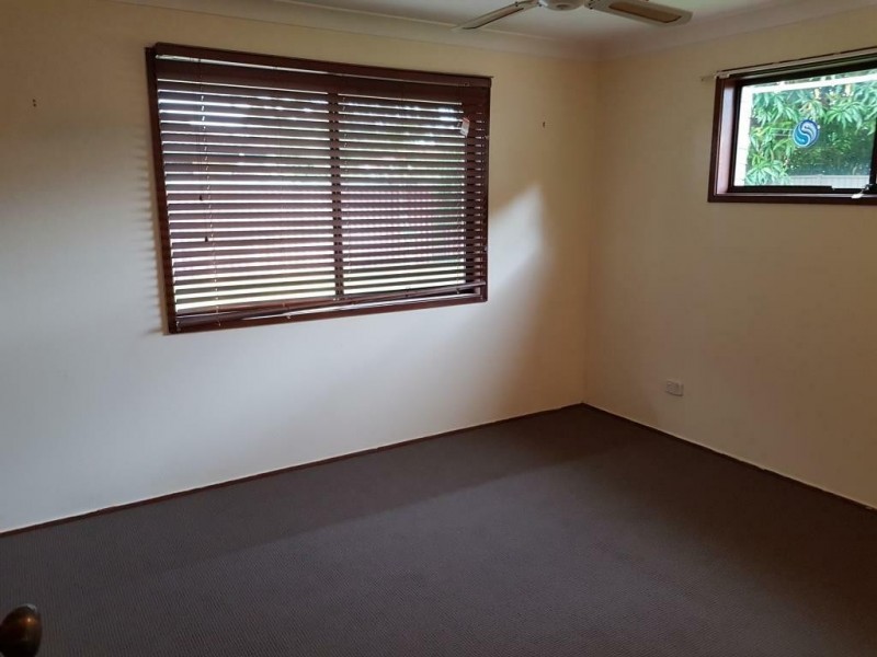 83 Oceanic Dr, Mermaid Waters QLD 4218