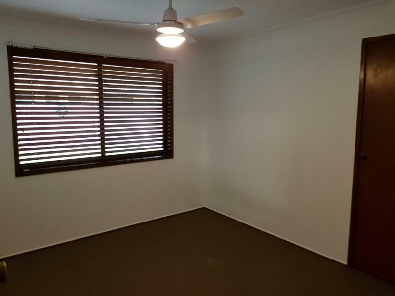 83 Oceanic Dr, Mermaid Waters QLD 4218