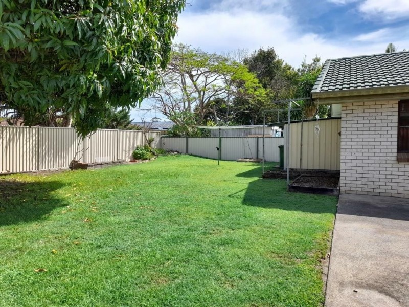 83 Oceanic Dr, Mermaid Waters QLD 4218