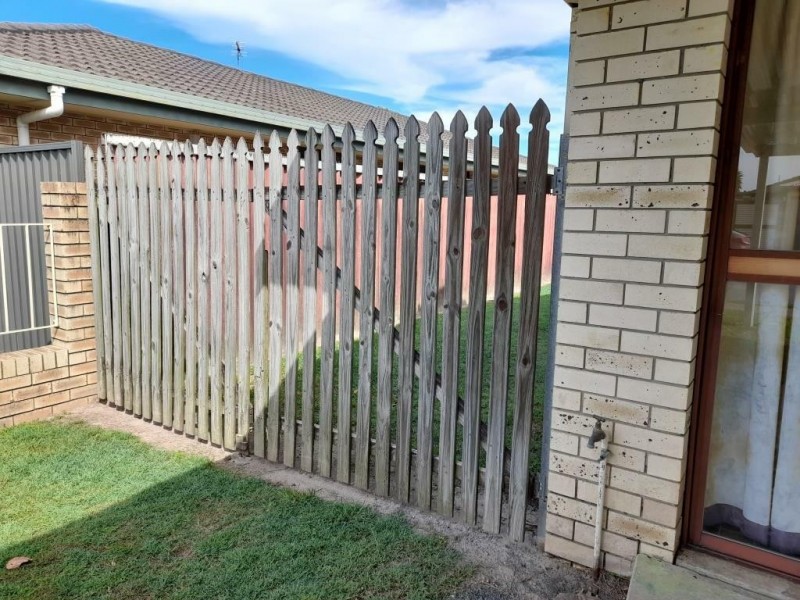 83 Oceanic Dr, Mermaid Waters QLD 4218