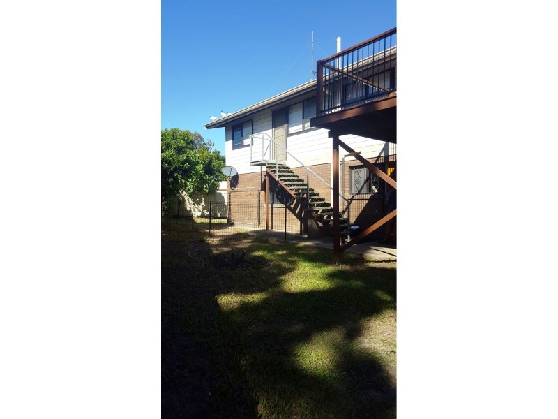 118 Falconer Street, Southport QLD 4215