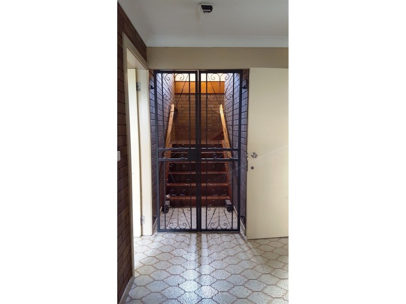 118 Falconer Street, Southport QLD 4215