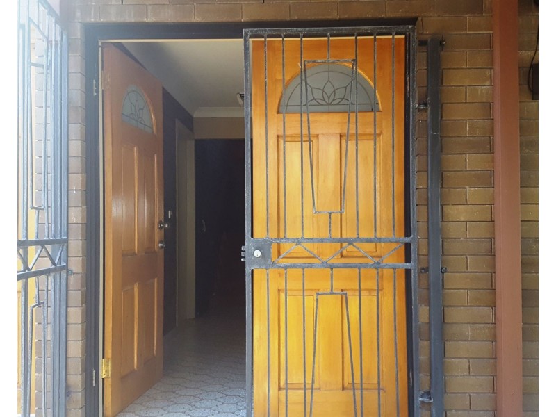 118 Falconer Street, Southport QLD 4215