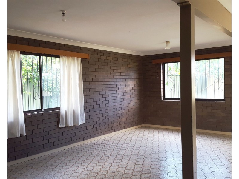 118 Falconer Street, Southport QLD 4215