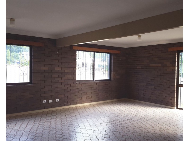 118 Falconer Street, Southport QLD 4215