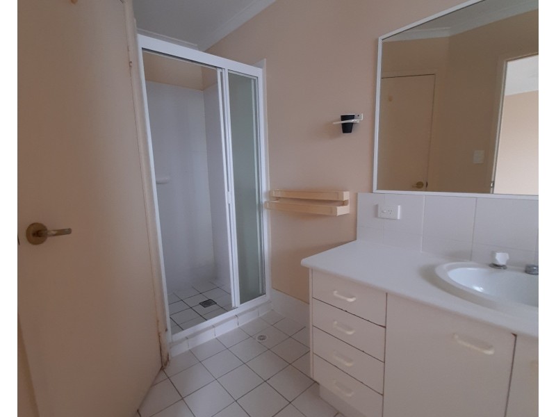 Unit 10/6 Lowood Ct, Varsity Lakes QLD 4227
