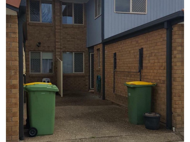 Unit 10/6 Lowood Ct, Varsity Lakes QLD 4227
