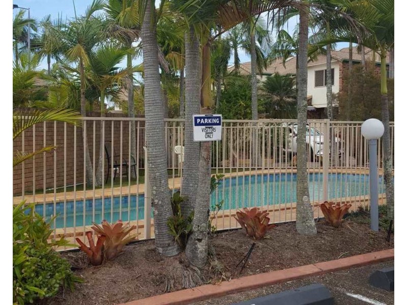 Unit 10/6 Lowood Ct, Varsity Lakes QLD 4227