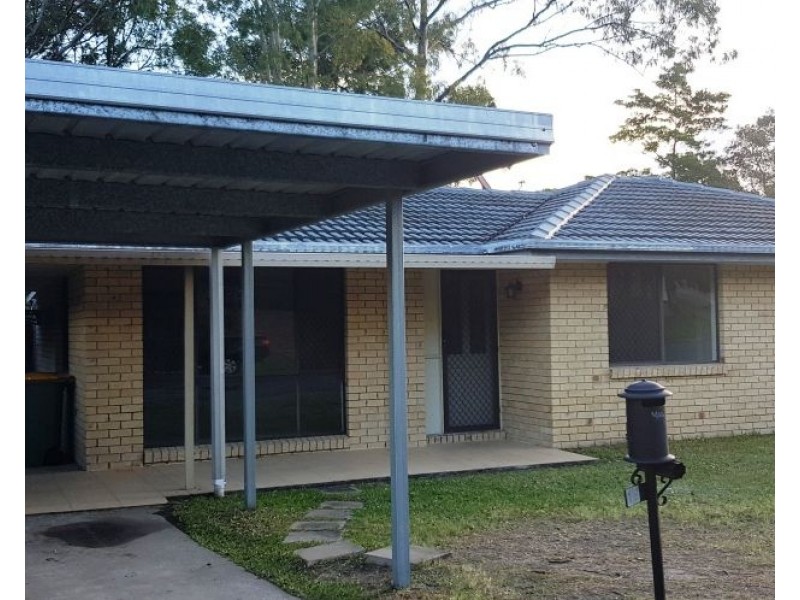 16 Levestam Court, Carrara QLD 4211