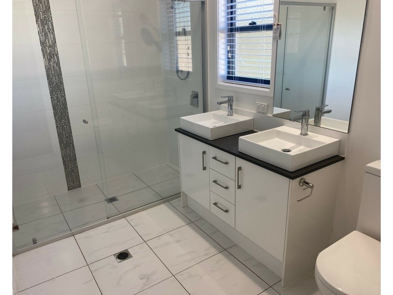 Unit 8/291 Main Rd, Wellington Point QLD 4160