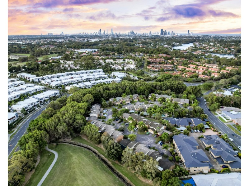 Unit 44/23 Thorngate Dr, Robina QLD 4226