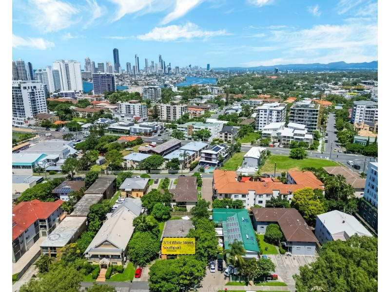 Unit 3/14 White St, Southport QLD 4215