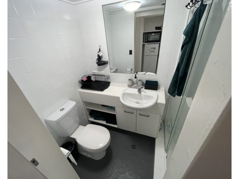 Unit 2B/3355 Surfers Paradise Bvd, Surfers Paradise QLD 4217