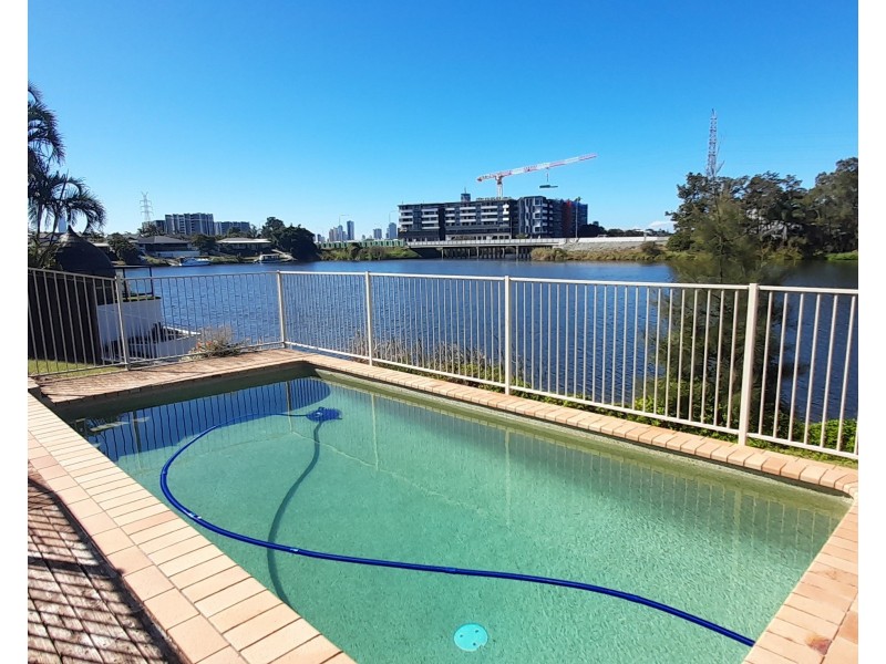 166 Port Jackson Bvd, Clear Island Waters QLD 4226