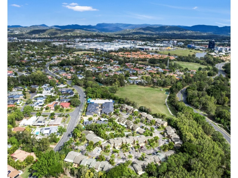 Unit 18/23 Thorngate Dr, Robina QLD 4226