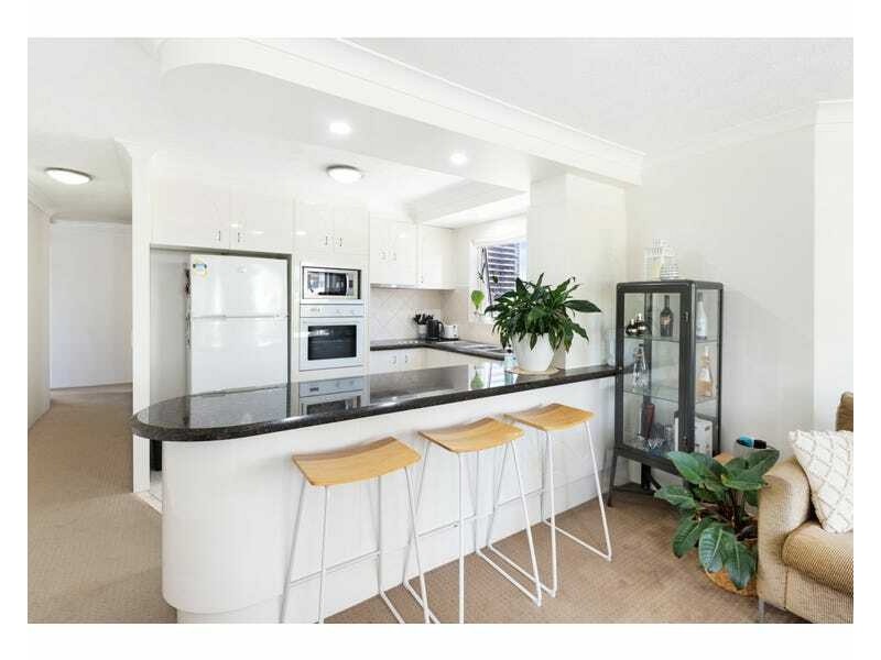 404/8 Philip Avenue, Broadbeach QLD 4218
