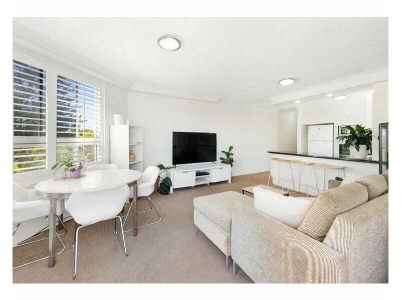 404/8 Philip Avenue, Broadbeach QLD 4218
