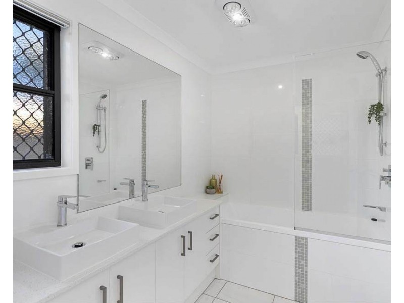 Unit 3/291 Main Rd, Wellington Point QLD 4160