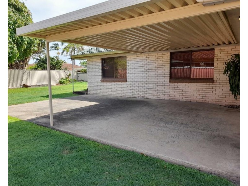 83 Oceanic Dr, Mermaid Waters QLD 4218