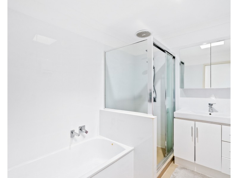Unit 26/23 Thorngate Dr, Robina QLD 4226