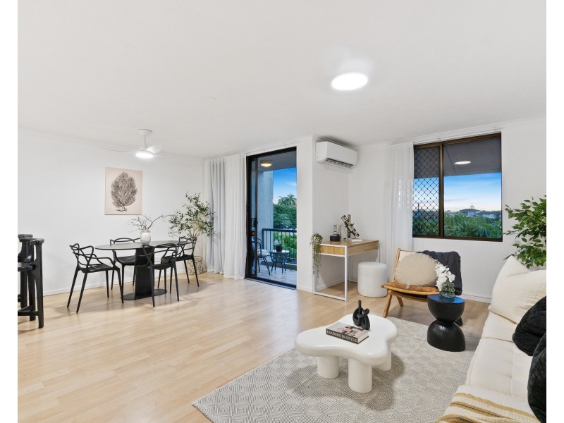 Unit 27/3355 Surfers Paradise Bvd, Surfers Paradise QLD 4217