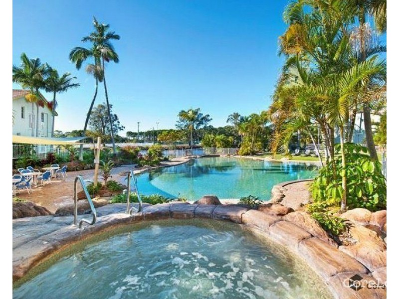 Unit 155/215 Cottesloe Dr, Mermaid Waters QLD 4218