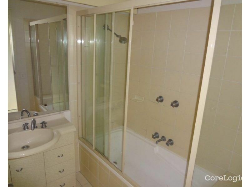 Unit 155/215 Cottesloe Dr, Mermaid Waters QLD 4218